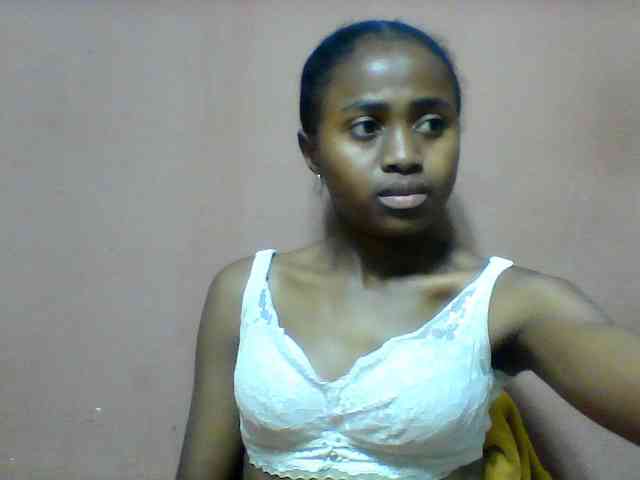 Clarah1 webcam
