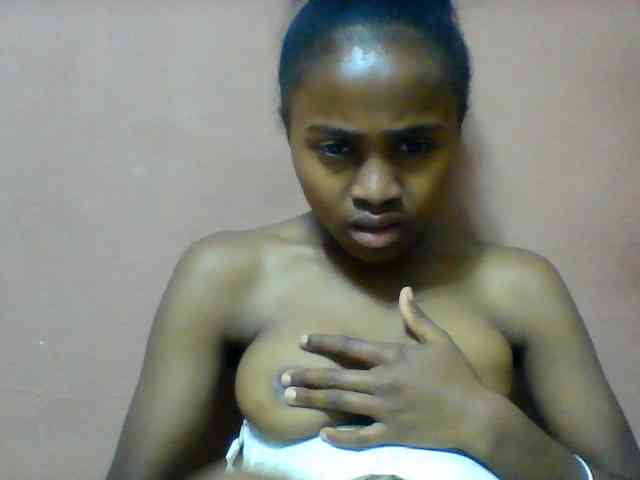 Clarah1 webcam