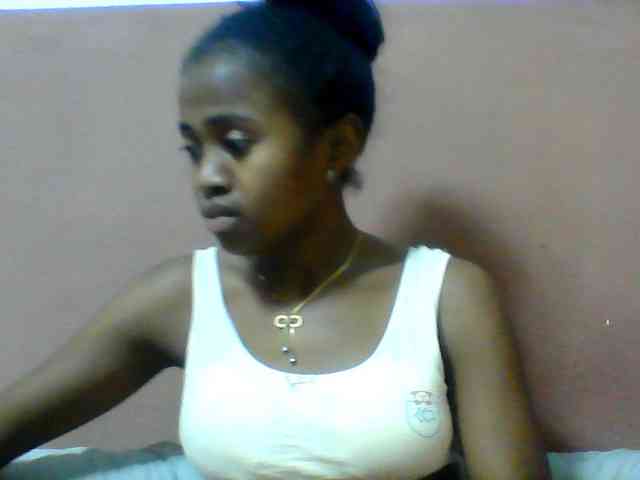 Clarah1 webcam