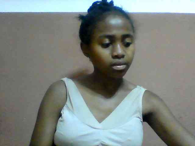 Clarah1 webcam