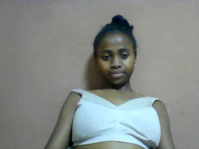 Clarah1 webcam