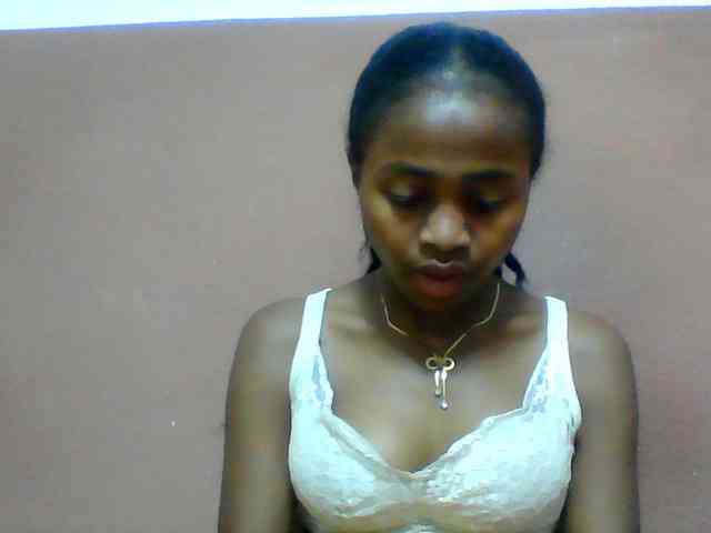 Clarah1 webcam