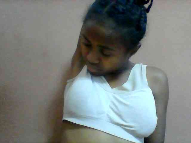 Clarah1 webcam