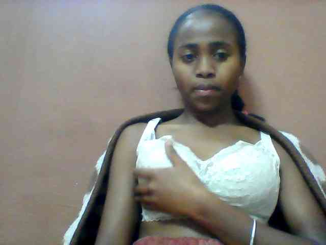 Clarah1 webcam