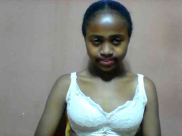 Clarah1 webcam
