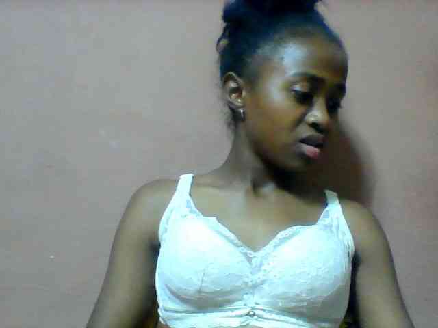 Clarah1 webcam