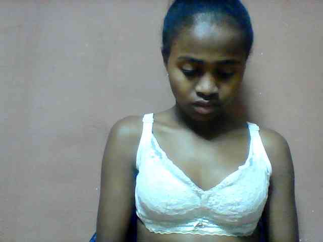 Clarah1 webcam