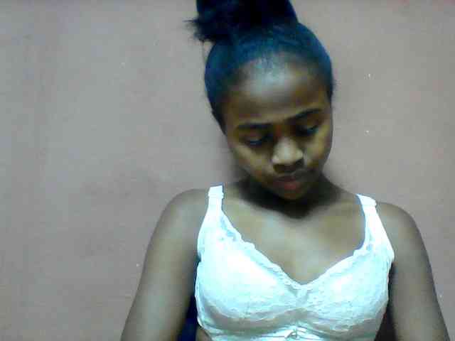 Clarah1 webcam
