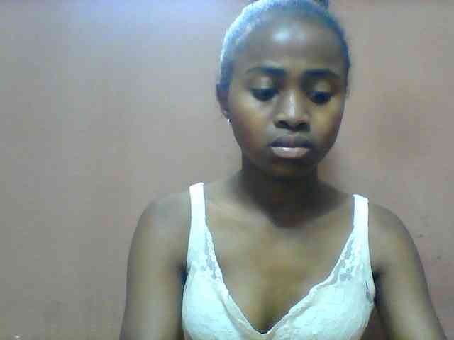 Clarah1 webcam