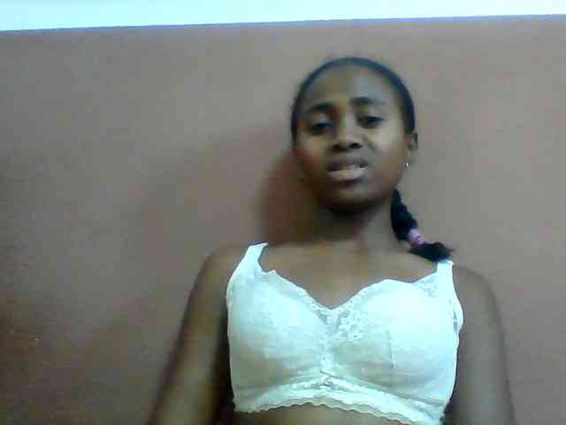 Clarah1 webcam