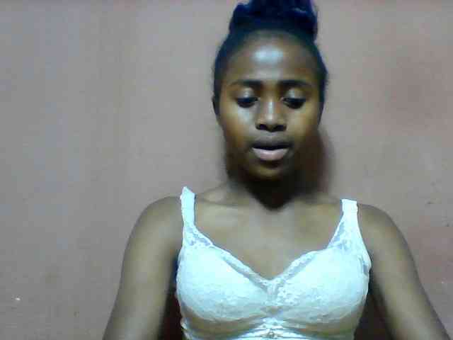 Clarah1 webcam
