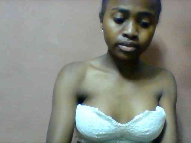 Clarah1 webcam