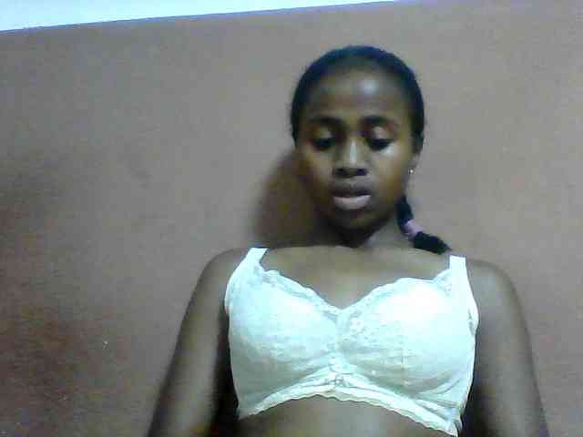 Clarah1 webcam
