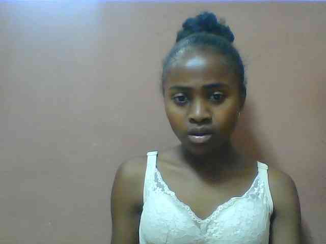 Clarah1 webcam