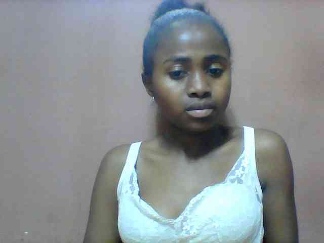 Clarah1 webcam