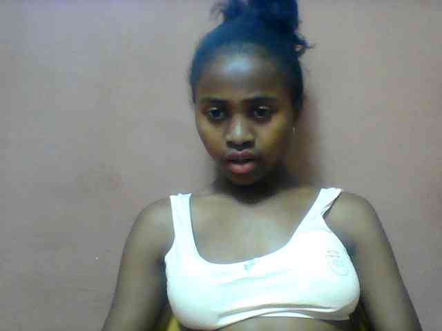 Clarah1 webcam