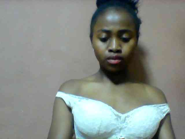 Clarah1 webcam