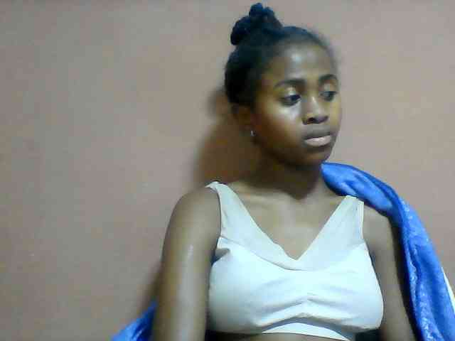 Clarah1 webcam