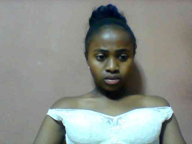Clarah1 webcam