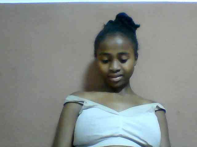 Clarah1 webcam