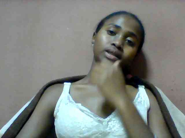 Clarah1 webcam