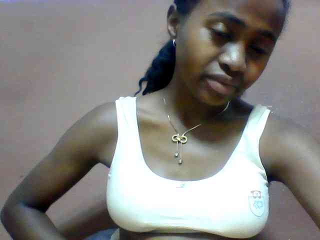 Clarah1 webcam