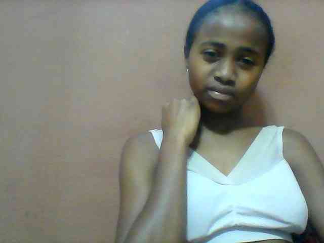 Clarah1 webcam