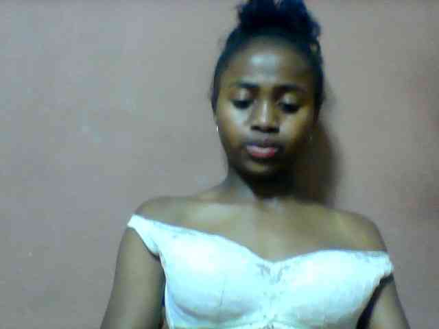 Clarah1 webcam