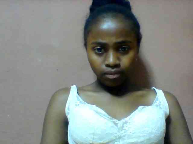 Clarah1 webcam