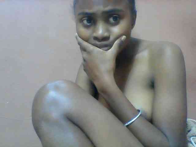 Clarah1 webcam