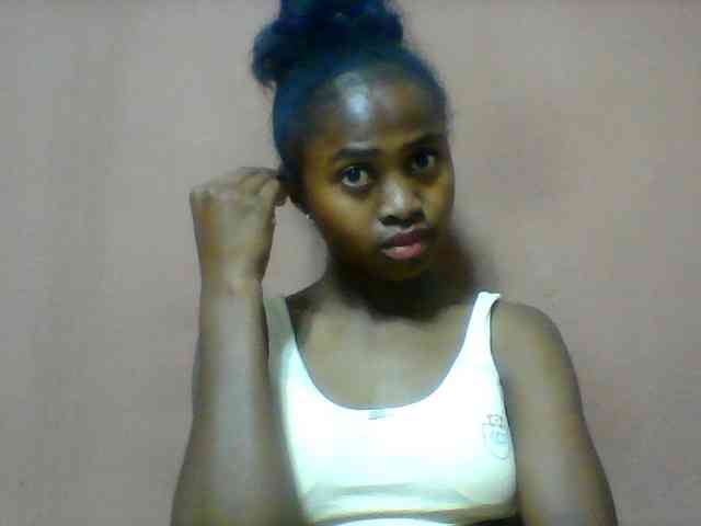 Clarah1 webcam