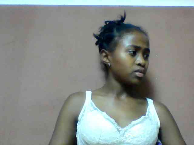 Clarah1 webcam