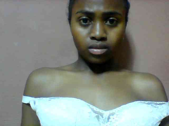 Clarah1 webcam