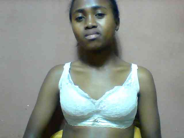 Clarah1 webcam