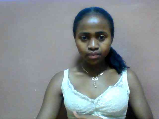 Clarah1 webcam