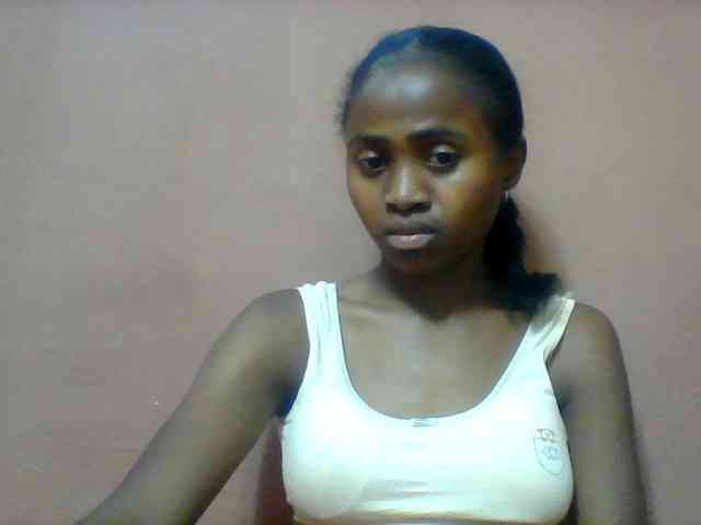 Clarah1 webcam
