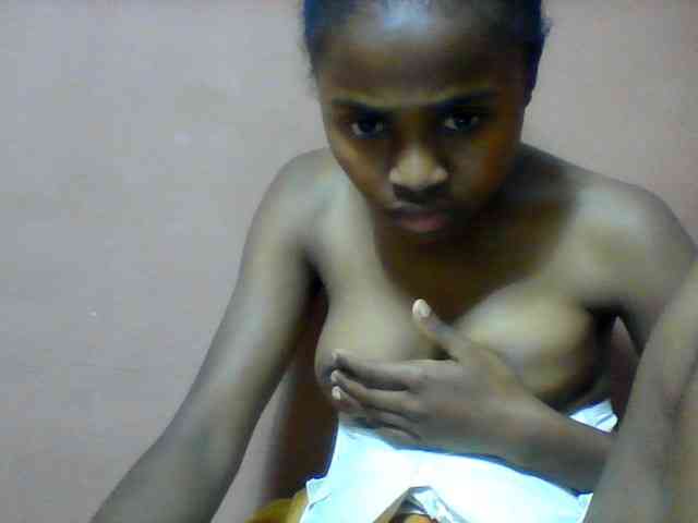 Clarah1 webcam