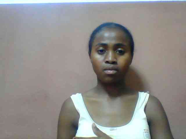 Clarah1 webcam
