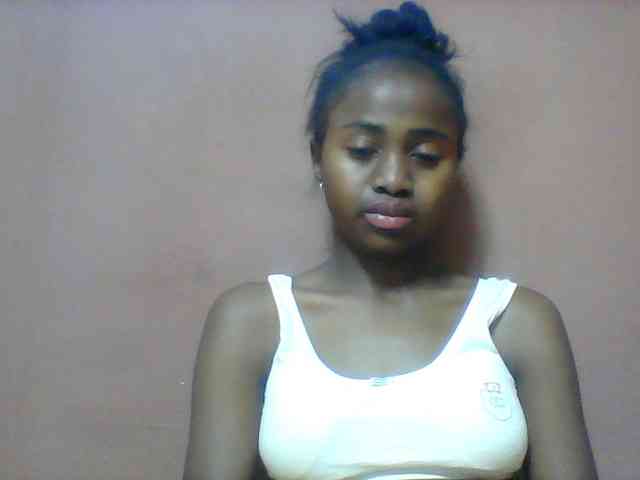 Clarah1 webcam