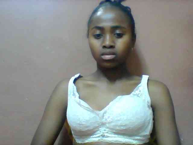 Clarah1 webcam