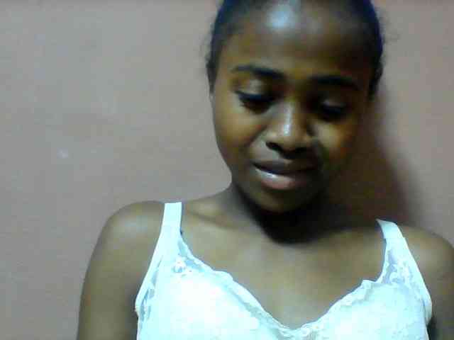 Clarah1 webcam
