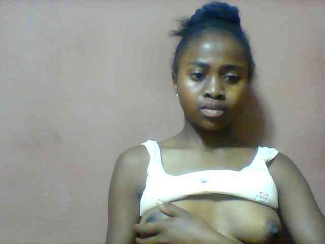 Clarah1 webcam