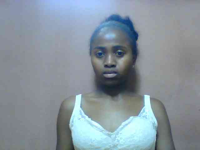 Clarah1 webcam