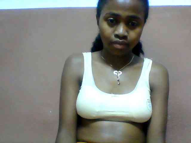 Clarah1 webcam