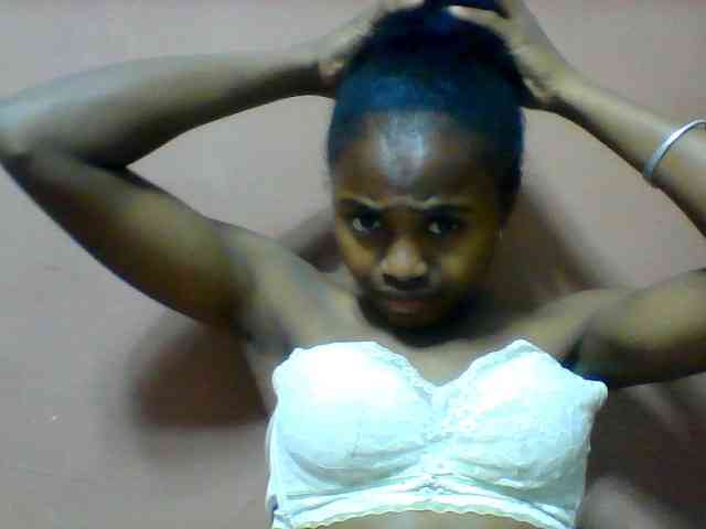 Clarah1 webcam