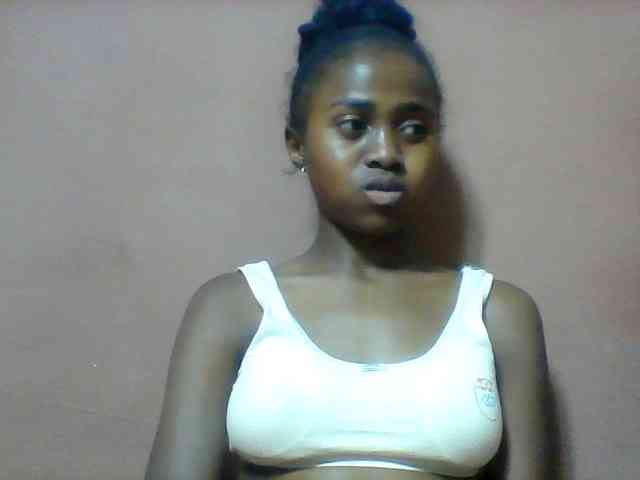 Clarah1 webcam