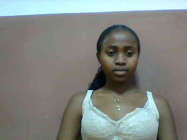 Clarah1 webcam