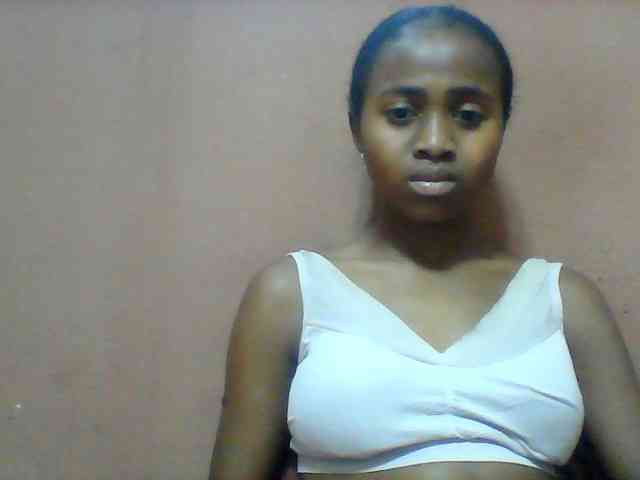 Clarah1 webcam
