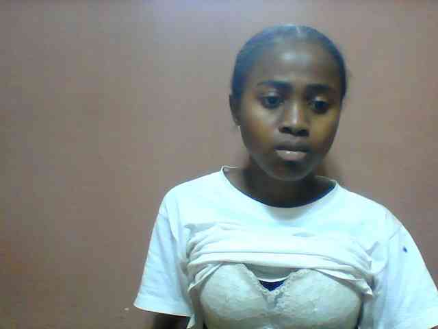 Clarah1 webcam