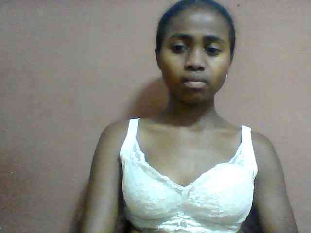 Clarah1 webcam